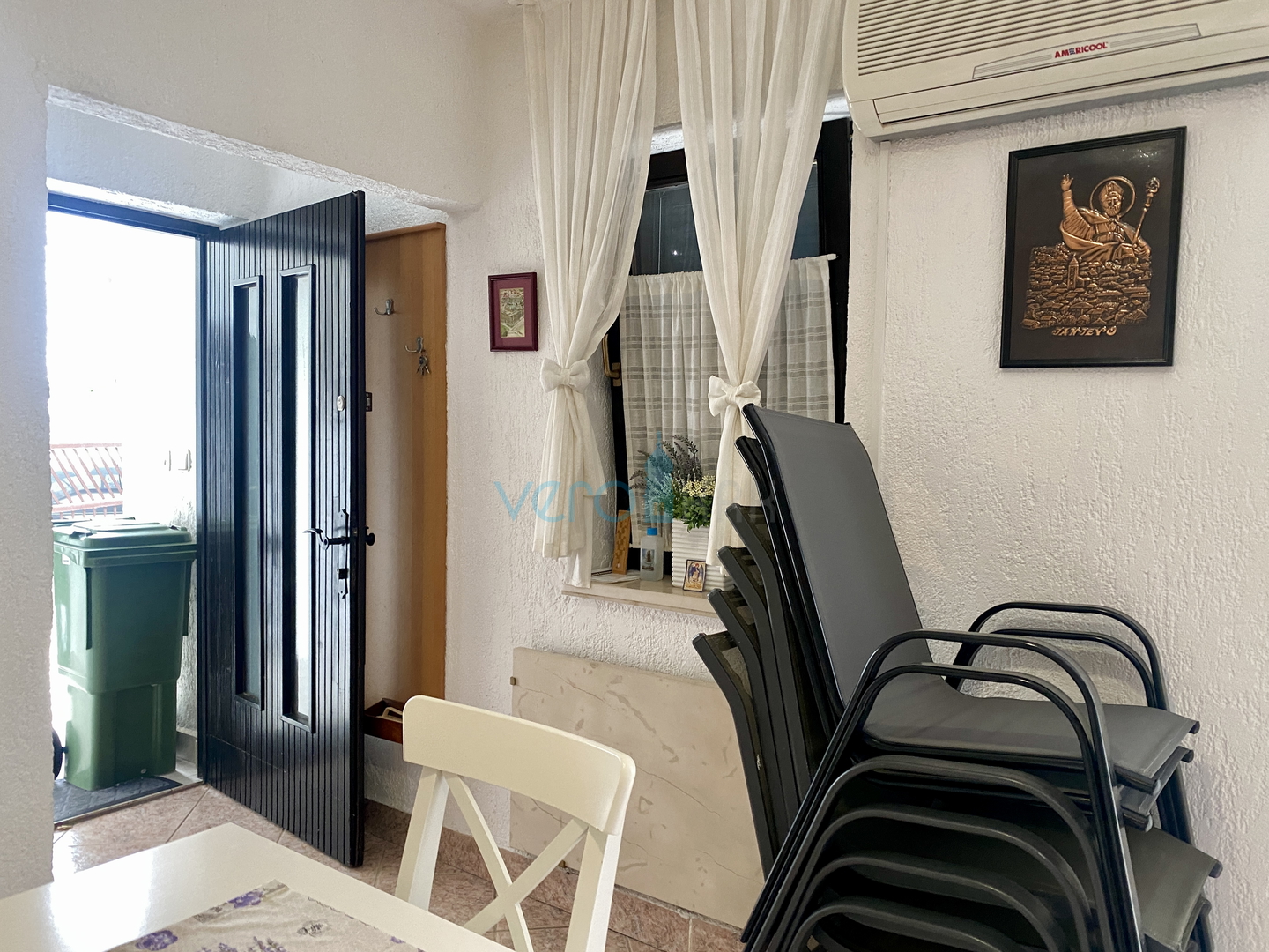 Crikvenica, Erdgeschosswohnung 62m2 mit Terrasse und Garten, zu verkaufen