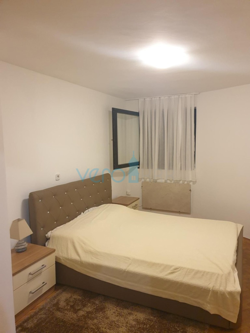 Crikvenica, Erdgeschosswohnung 62m2 mit Terrasse und Garten, zu verkaufen