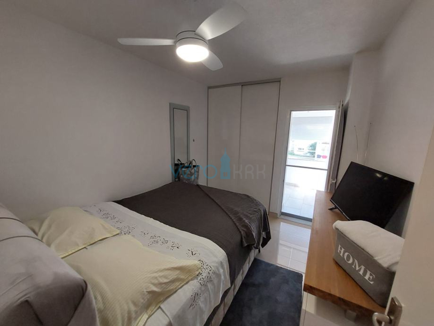 Omišalj, Njivice, Apartment 47 m2 in a great location near the sea, for sale