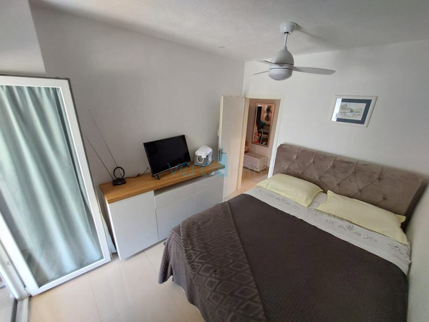 Omišalj, Njivice, Apartment 47 m2 in a great location near the sea, for sale