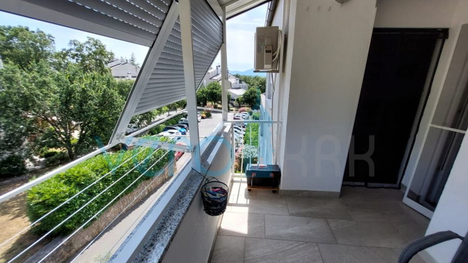 Omišalj, Njivice, Wohnung 47 m2 in toller Lage nahe dem Meer, zu verkaufen