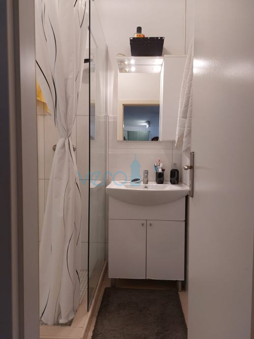 Omišalj, Njivice, Apartment 47 m2 in a great location near the sea, for sale
