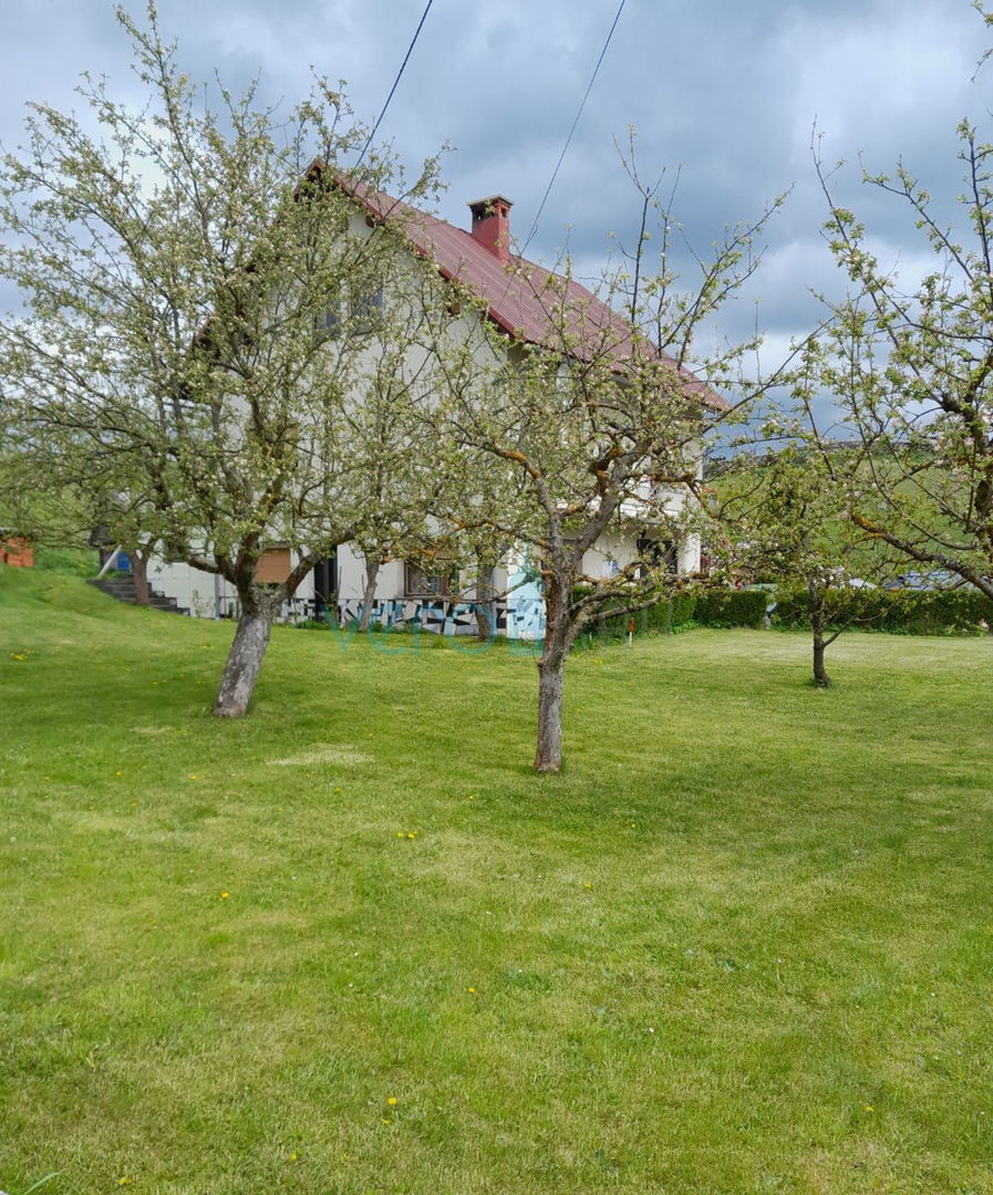 Čabar,Prezid,samostojeća kuća,velika okućnica,drvarnica,prodaja