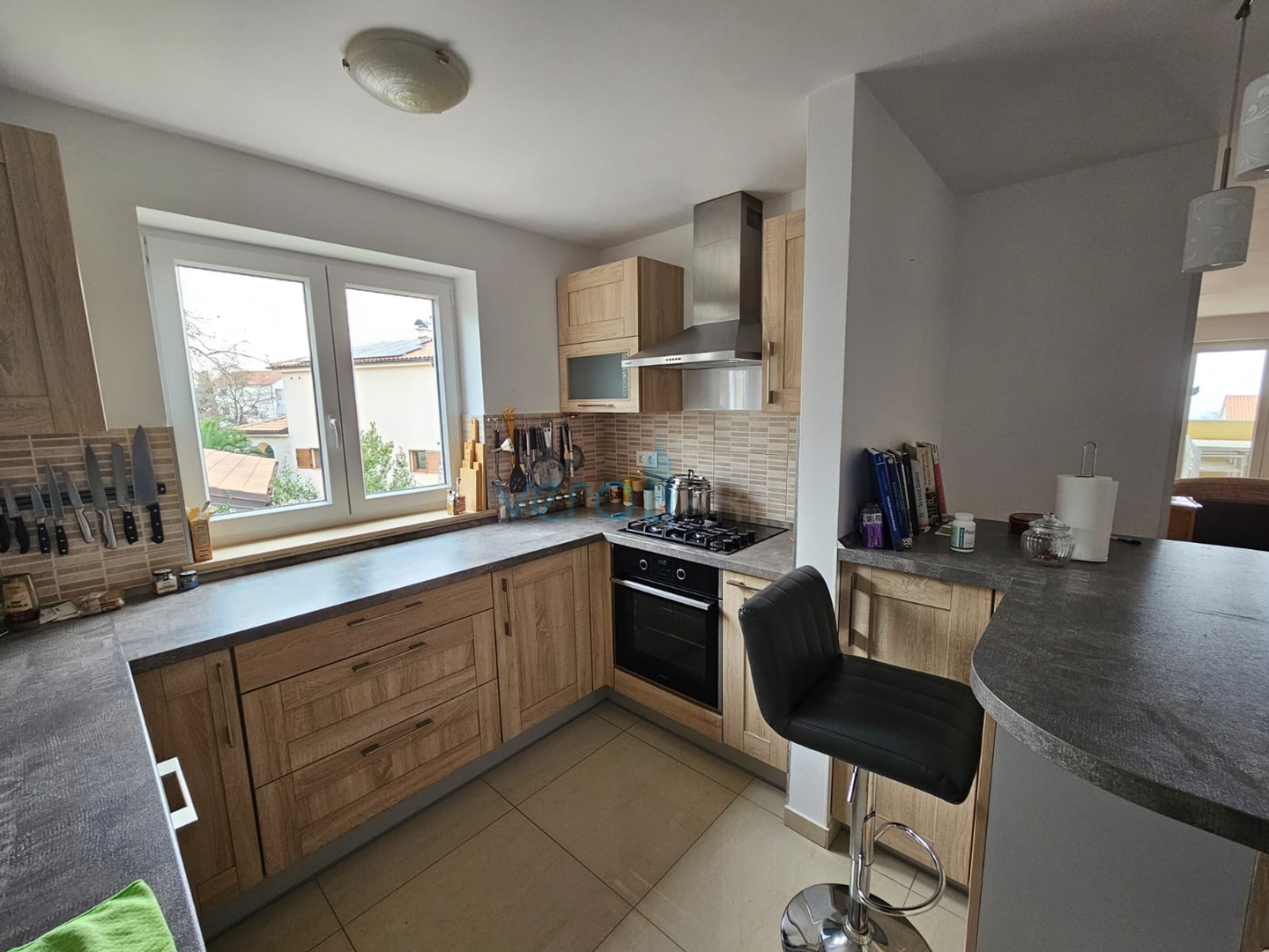 Malinska, near the center, Nice two-story apartment 100 m2 with an open sea view, for sale
