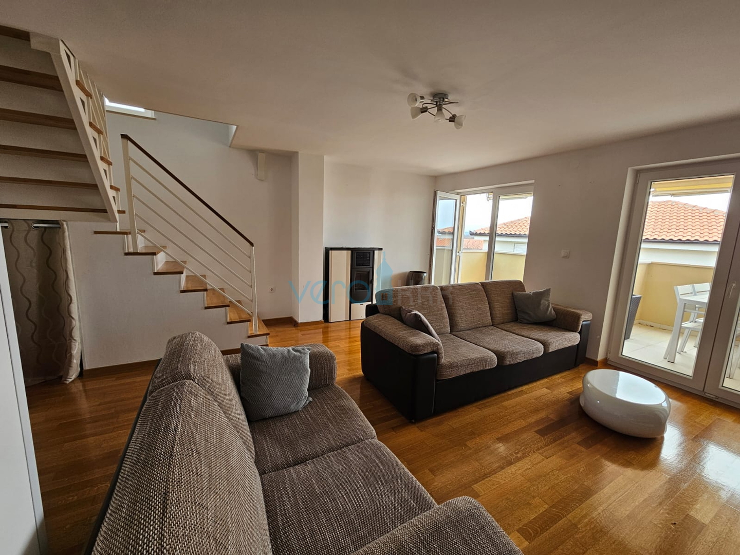 Malinska, near the center, Nice two-story apartment 100 m2 with an open sea view, for sale