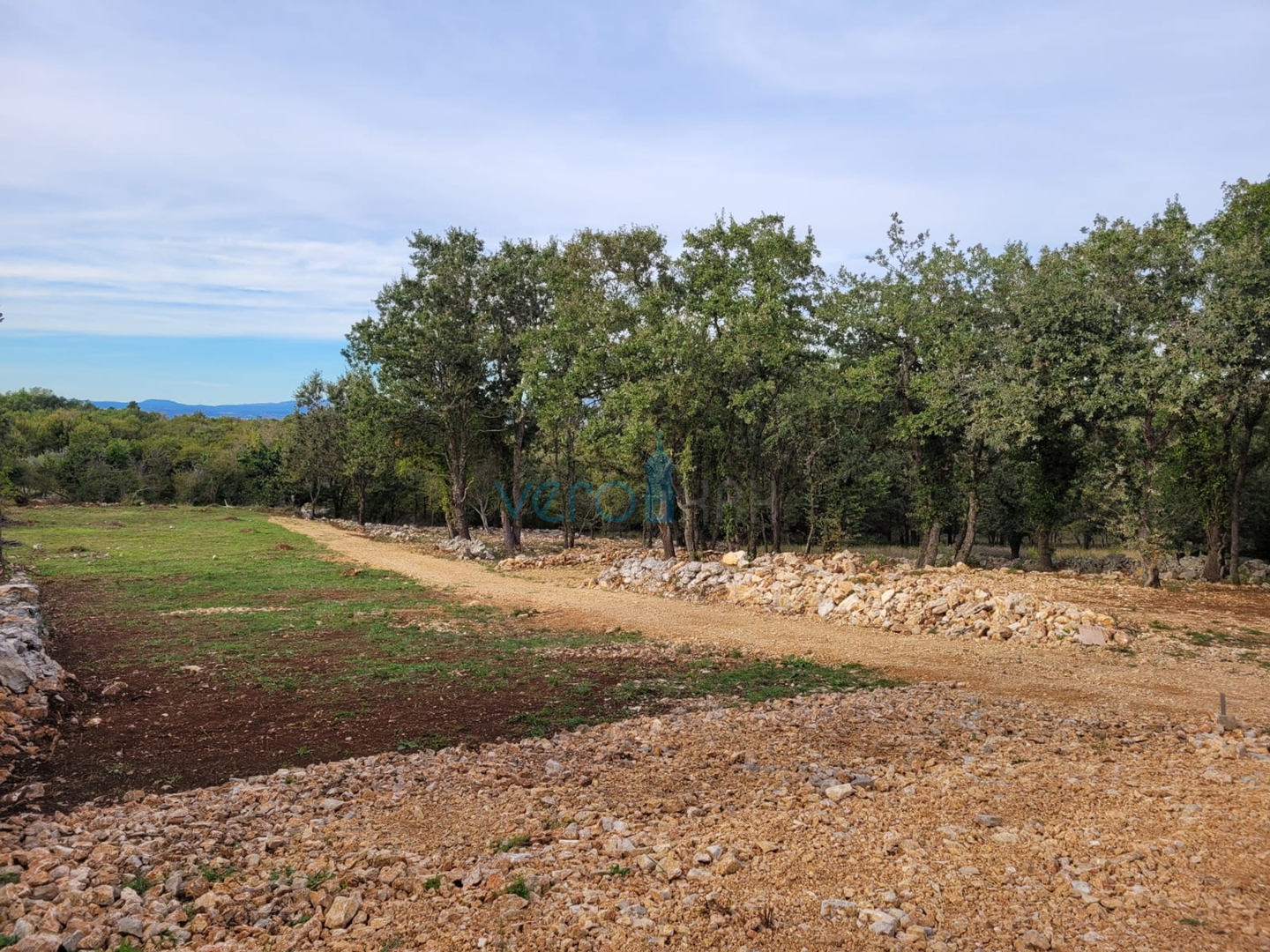 Dobrinj, Šilo, Poljoprivredna zemljišta u blizini mora s pristupnim putom, prodaja