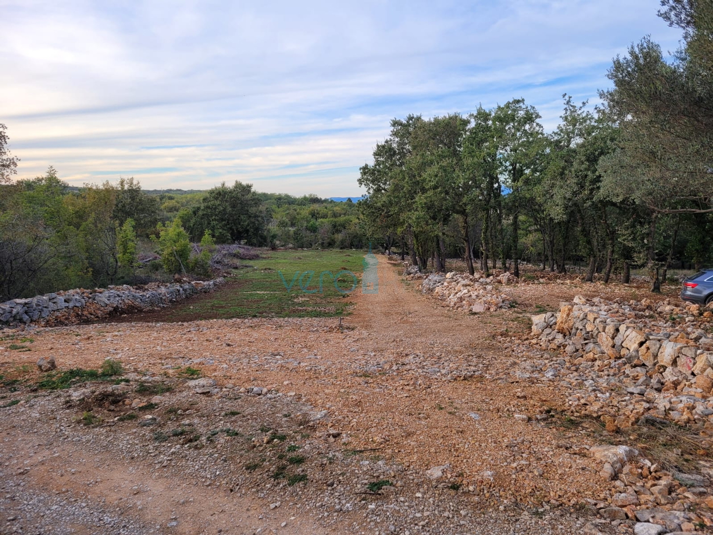 Dobrinj, Šilo, Poljoprivredna zemljišta u blizini mora s pristupnim putom, prodaja