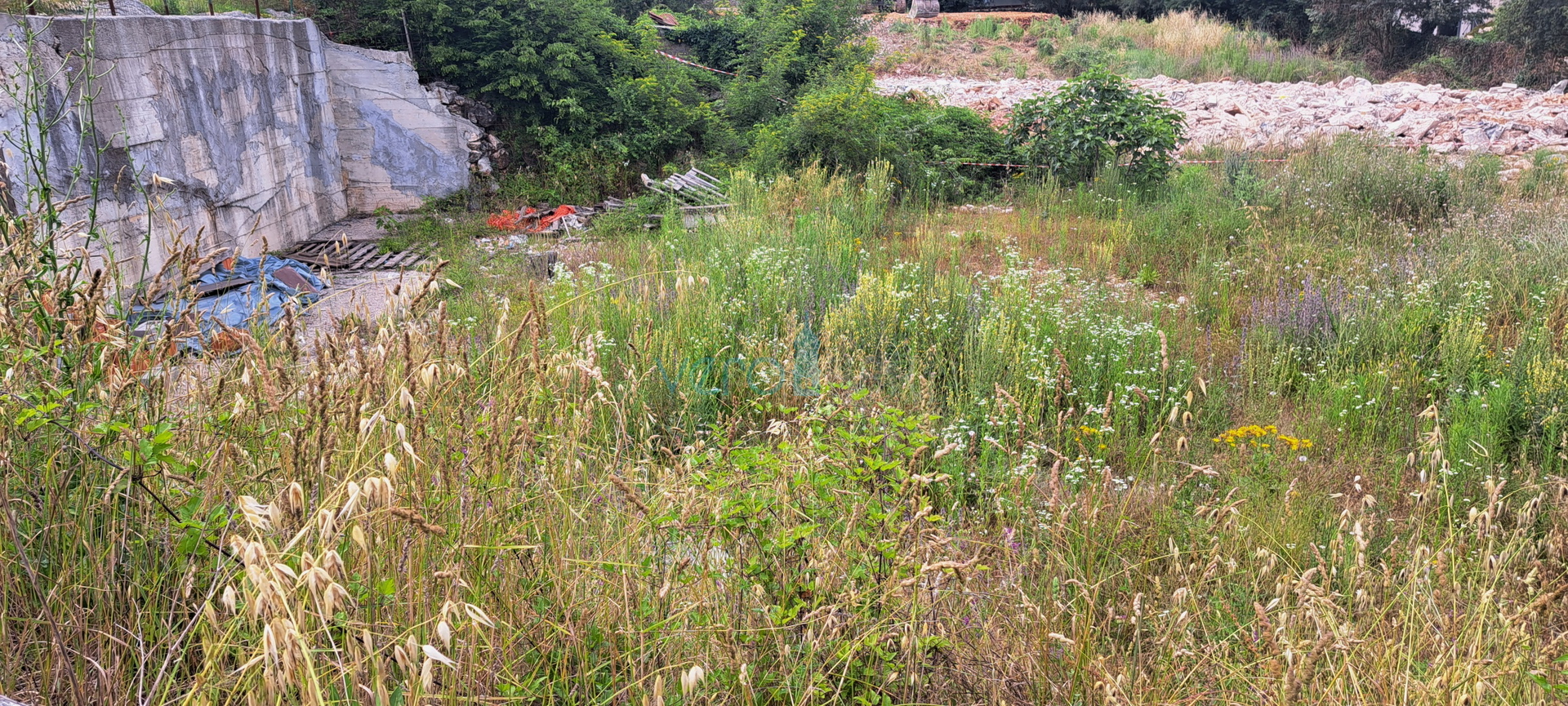 Grad Krk, šira okolica, zemljište 870 m2 sa građevinskom dozvolom, pogled, prodaja