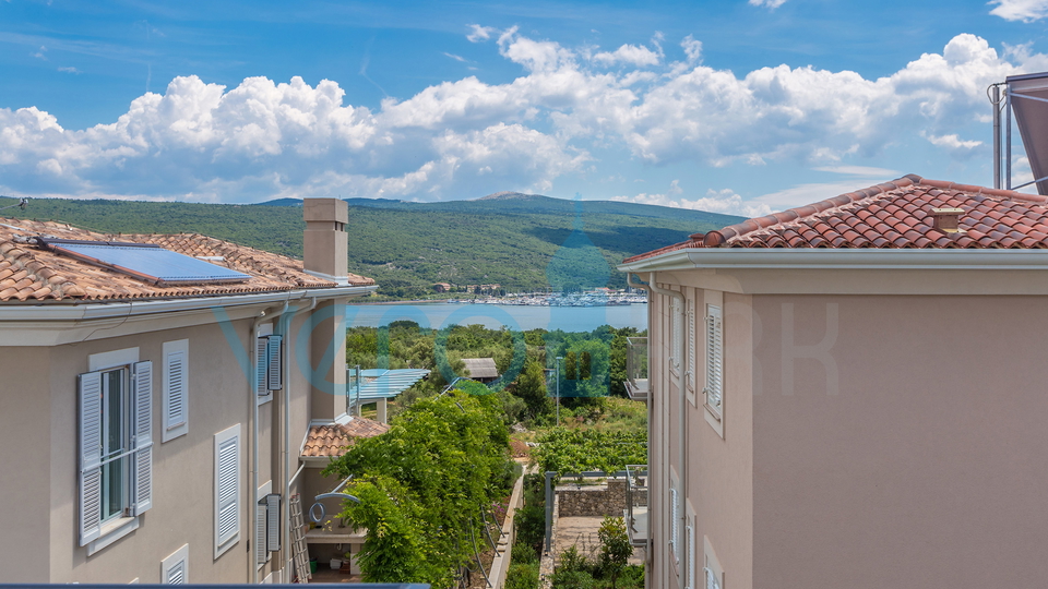 Insel Krk, Stadt Krk, Umgebung, wunderschöne hochmoderne Villa mit Pool, Terrasse und Meerblick, zu verkaufen