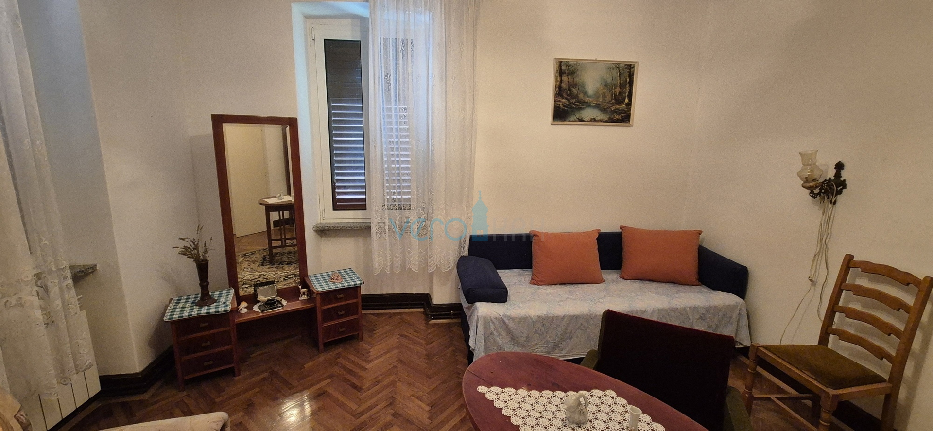 Dobrinj, otok Krk, samostojeća kamena kuća, pogled na more, terasa, konoba, prodaja