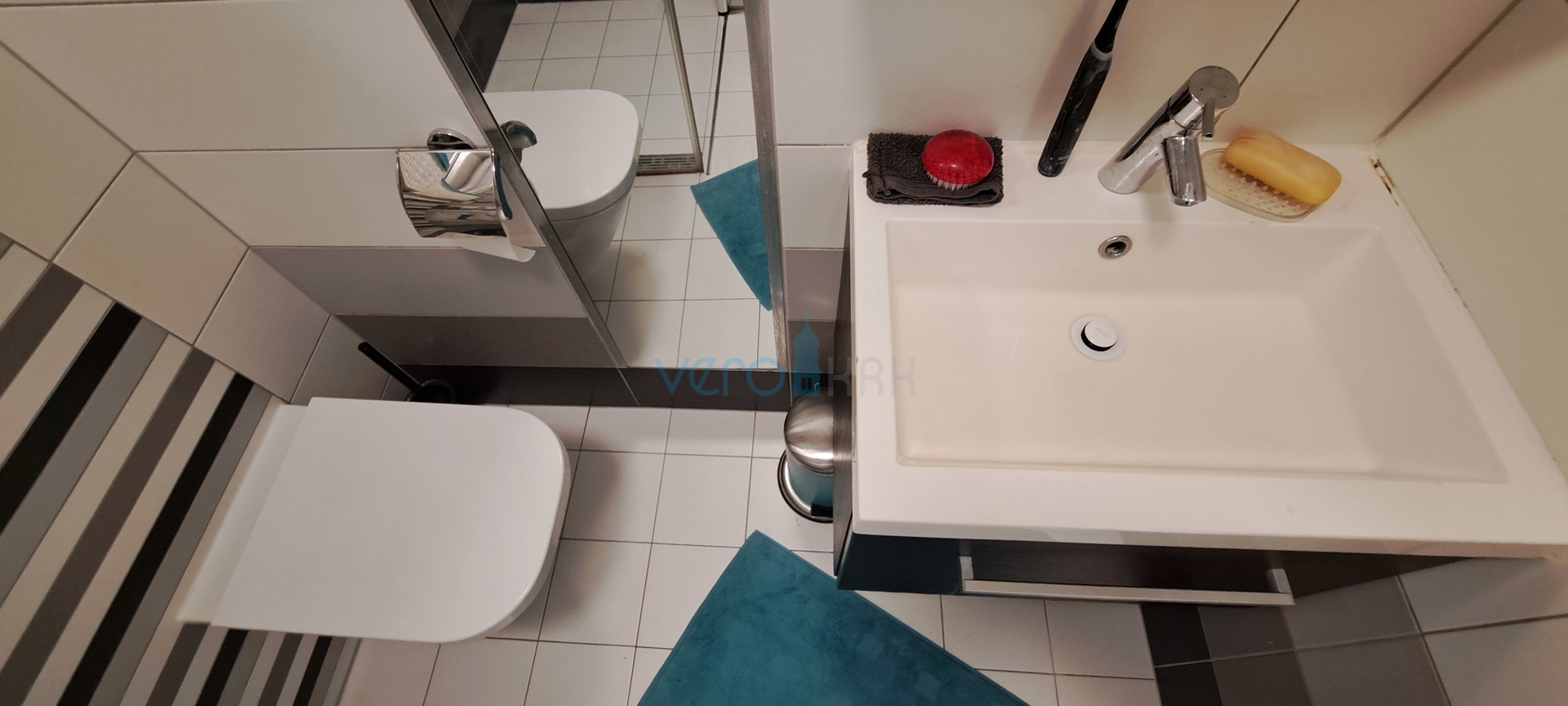 Njivice, otok Krk, moderan stan 66 m2, prizemlje, okućnica, 150m do mora, prodaja