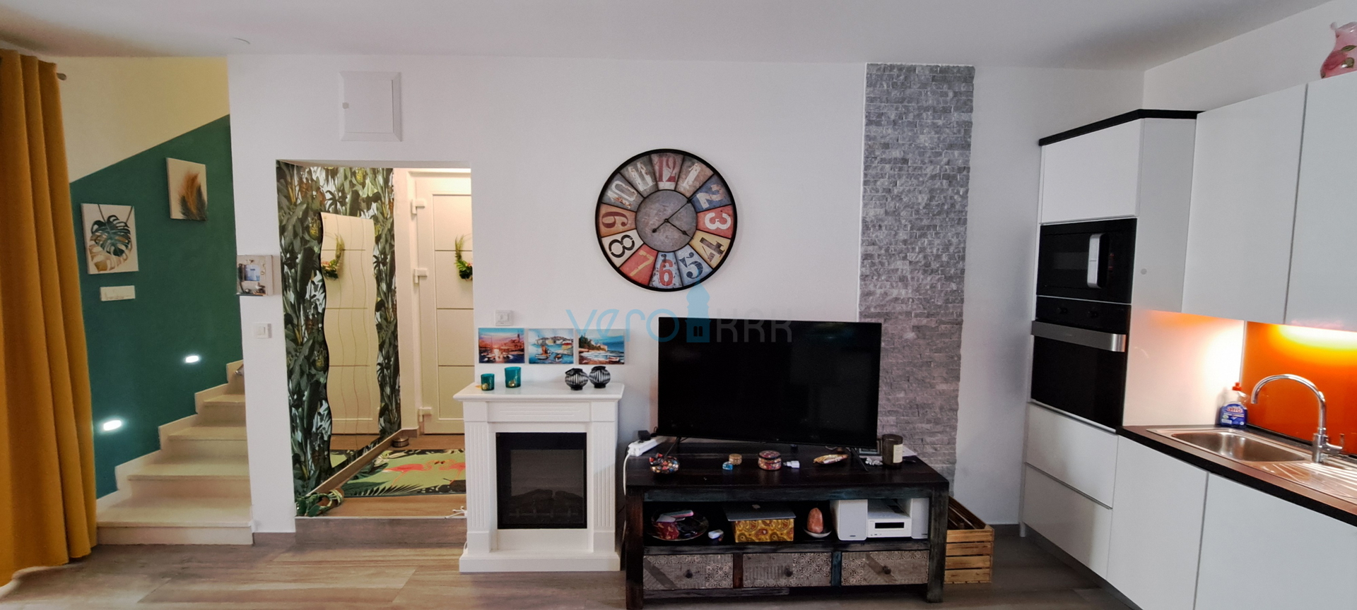 Njivice, otok Krk, moderan stan 66 m2, prizemlje, okućnica, 150m do mora, prodaja