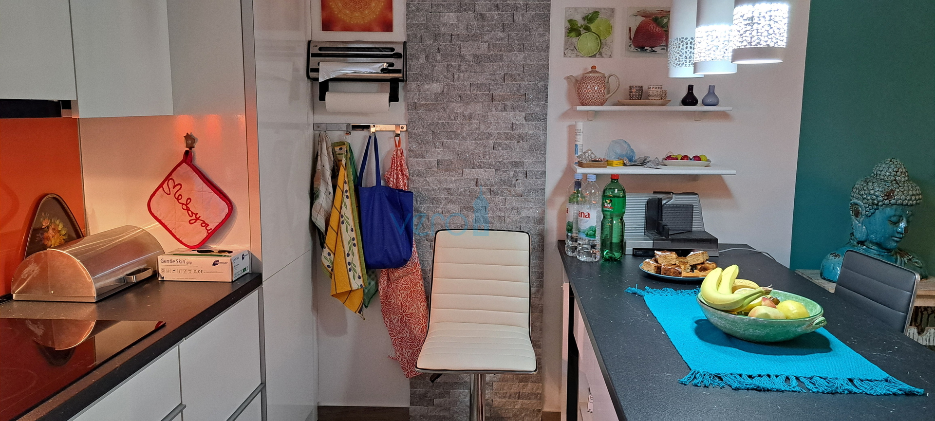 Njivice, otok Krk, moderan stan 66 m2, prizemlje, okućnica, 150m do mora, prodaja