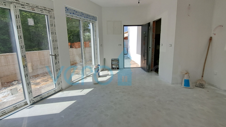 Malinska, center, newly built, semi-detached house with jacuzzi, garden, for sale