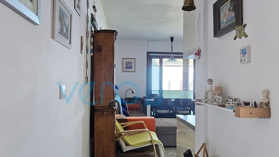 Insel Krk, Njivice, Wohnung 50m2, 2. Stock, Terrasse, Balkon, Meerblick, zu verkaufen