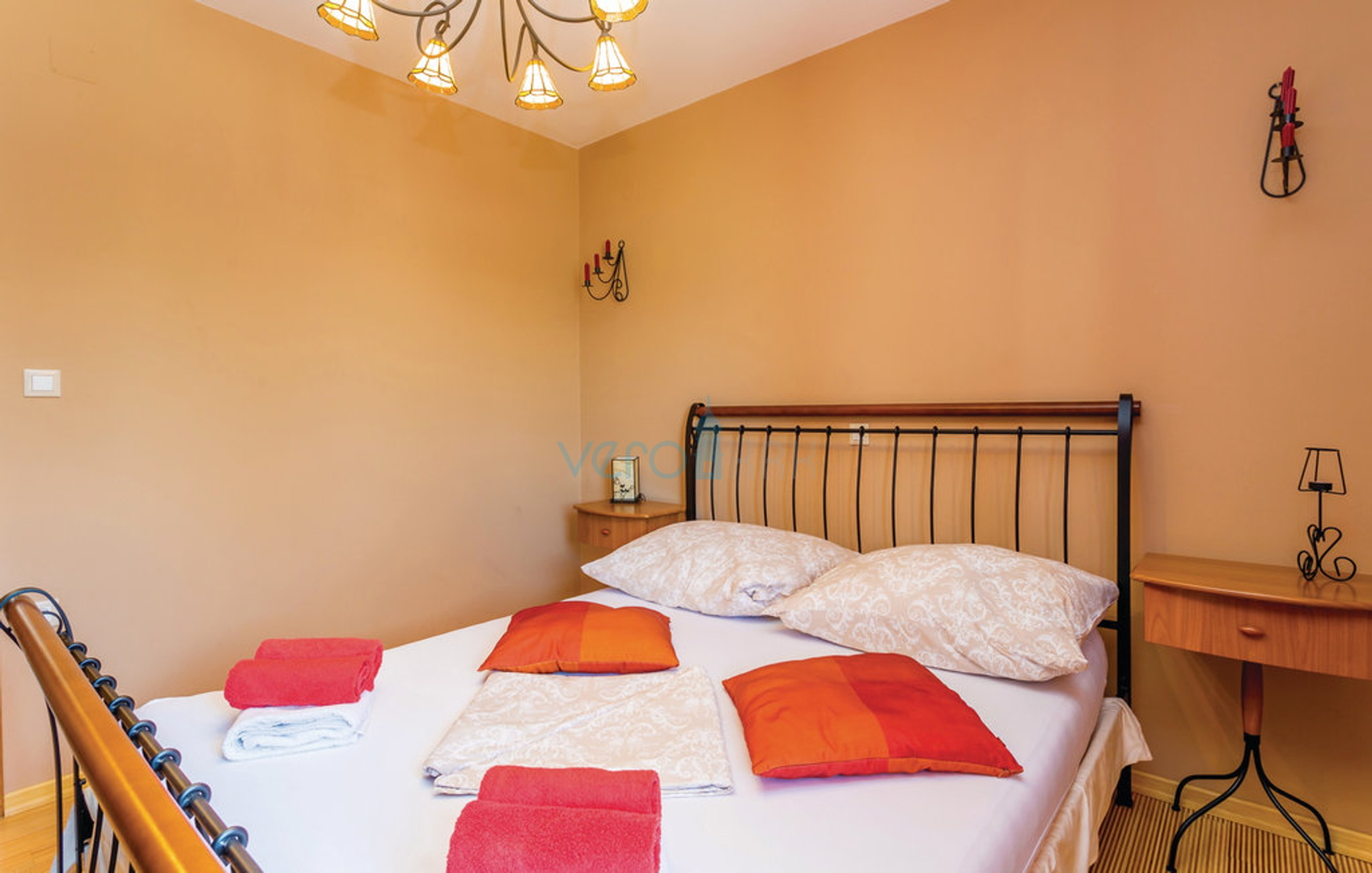 Otok Krk, Dobrinj, atraktivna kuća za pravi odmor na otoku, prodaja