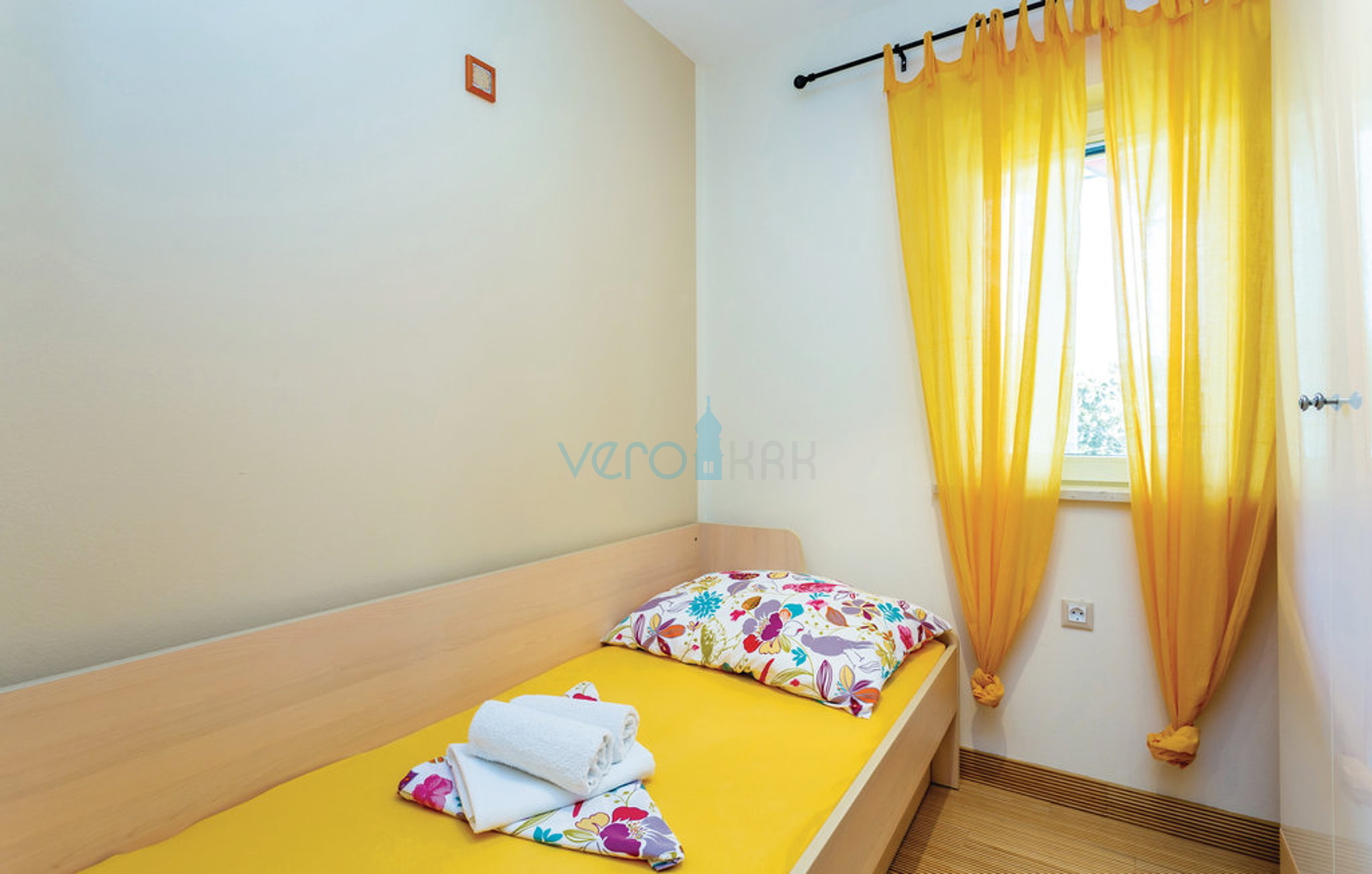 Otok Krk, Dobrinj, atraktivna kuća za pravi odmor na otoku, prodaja