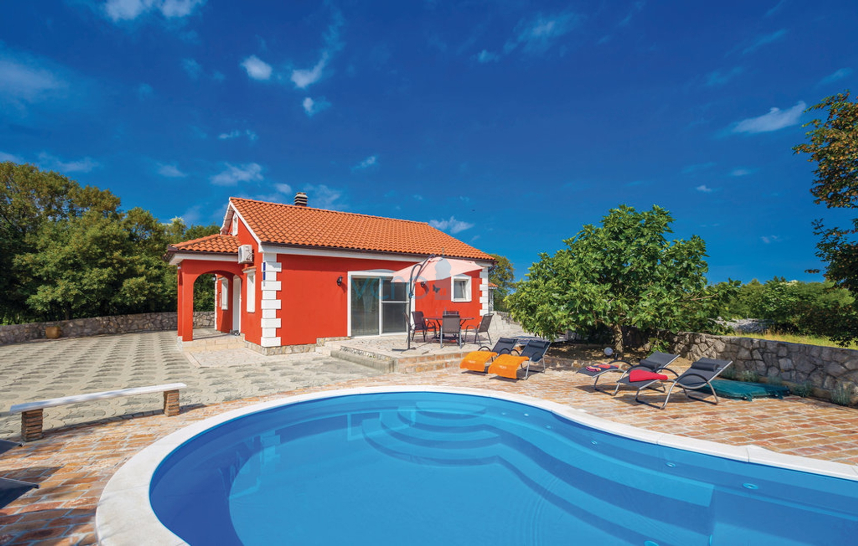 Otok Krk, Dobrinj, atraktivna kuća za pravi odmor na otoku, prodaja