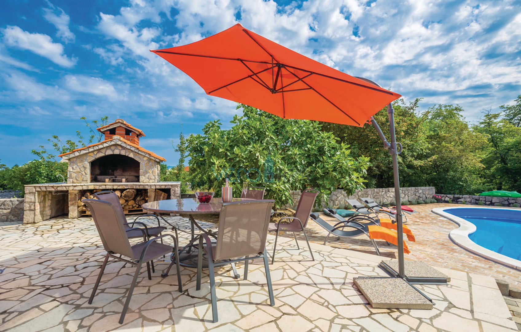 Otok Krk, Dobrinj, atraktivna kuća za pravi odmor na otoku, prodaja