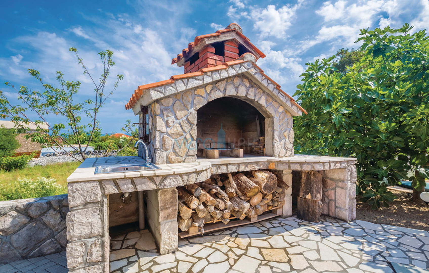 Otok Krk, Dobrinj, atraktivna kuća za pravi odmor na otoku, prodaja