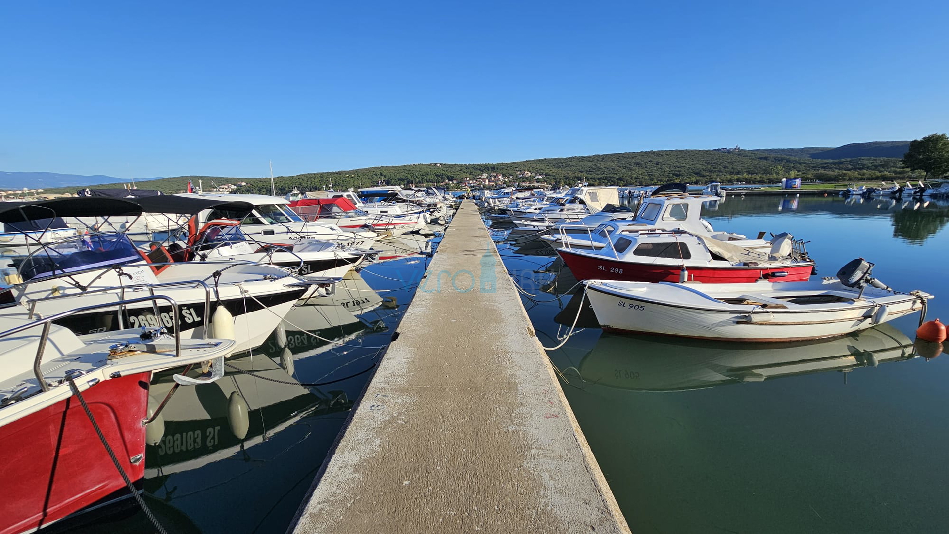 Uvala Soline, otok Krk, dvosoban stan na katu, pogled, novogradnja, prodaja