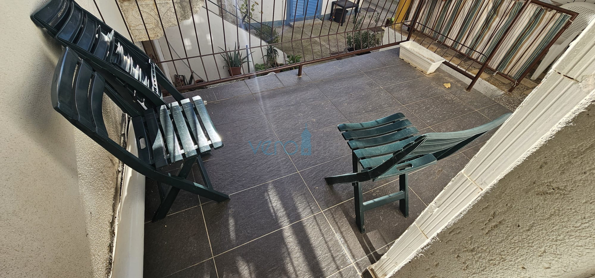 Krk, Punat, Renoviran i uređen stan 29 m2 u staroj jezgri grada na 1. katu, prodaja