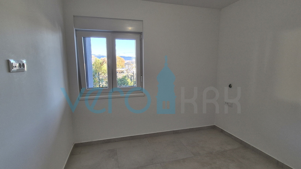 Soline Bay, island of Krk, new building, two-bedroom apartment on the ground floor, terrace, garden, view, for sale