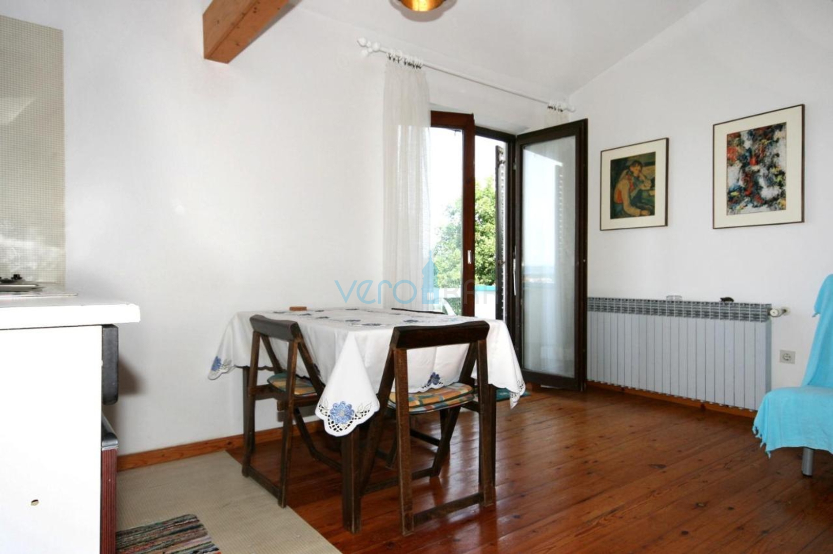 Island Krk, Malinska, Detached apartment house with 7 units, 450m to the sea, for sale