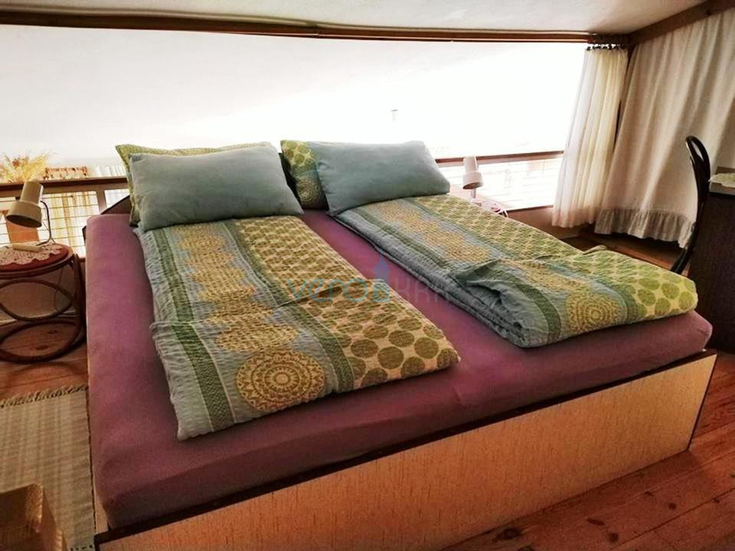 Island Krk, Malinska, Detached apartment house with 7 units, 450m to the sea, for sale