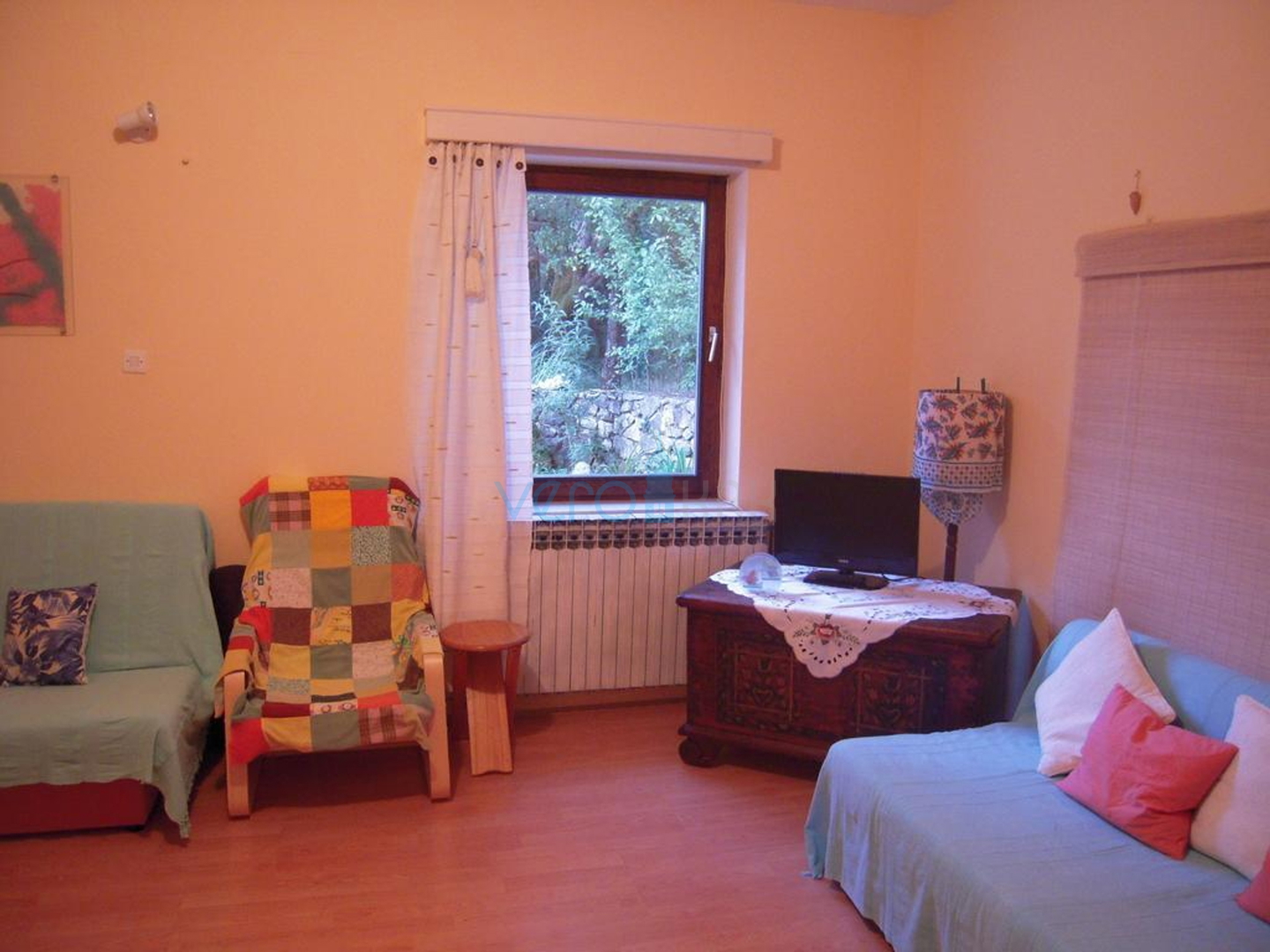 Island Krk, Malinska, Detached apartment house with 7 units, 450m to the sea, for sale