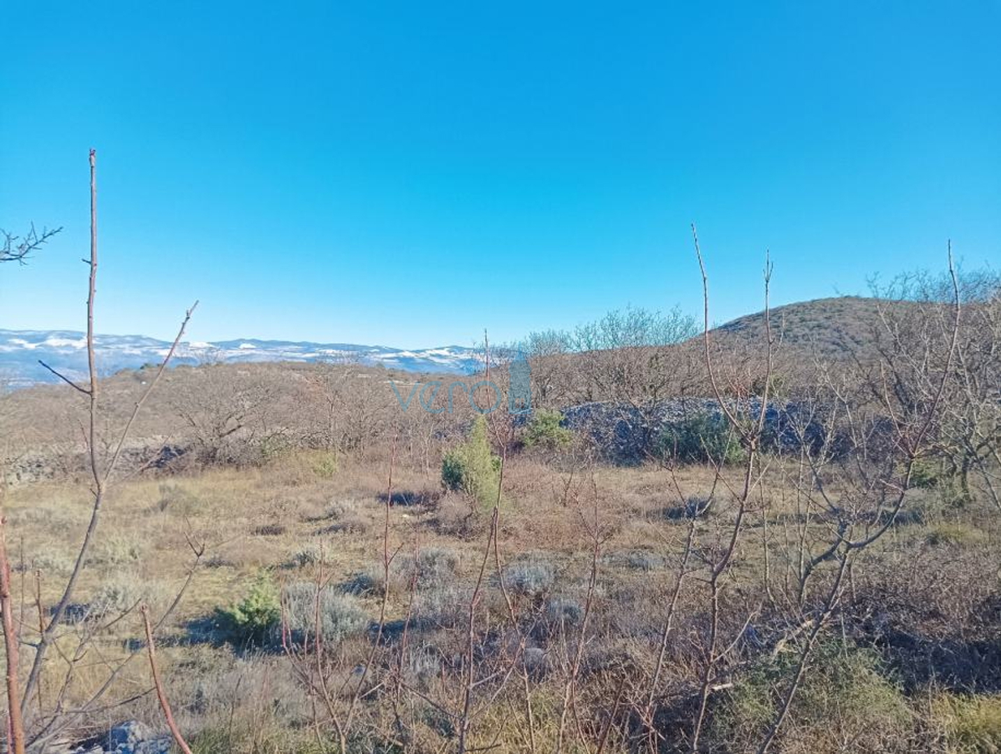 Vrbnik,otok Krk,građevinsko zemljište 3136 m2,pogled na more,prodaja