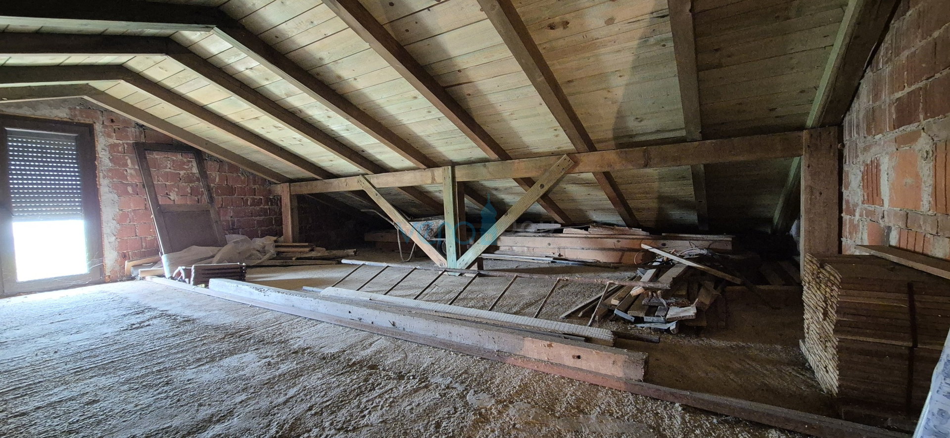 Grad Krk, otok Krk, dvojna kuća sa 3 apartmana, pogled, okućnica, prodaja