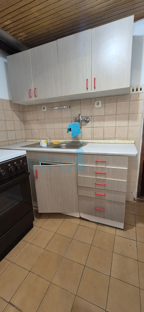 Grad Krk, otok Krk, dvojna kuća sa 3 apartmana, pogled, okućnica, prodaja