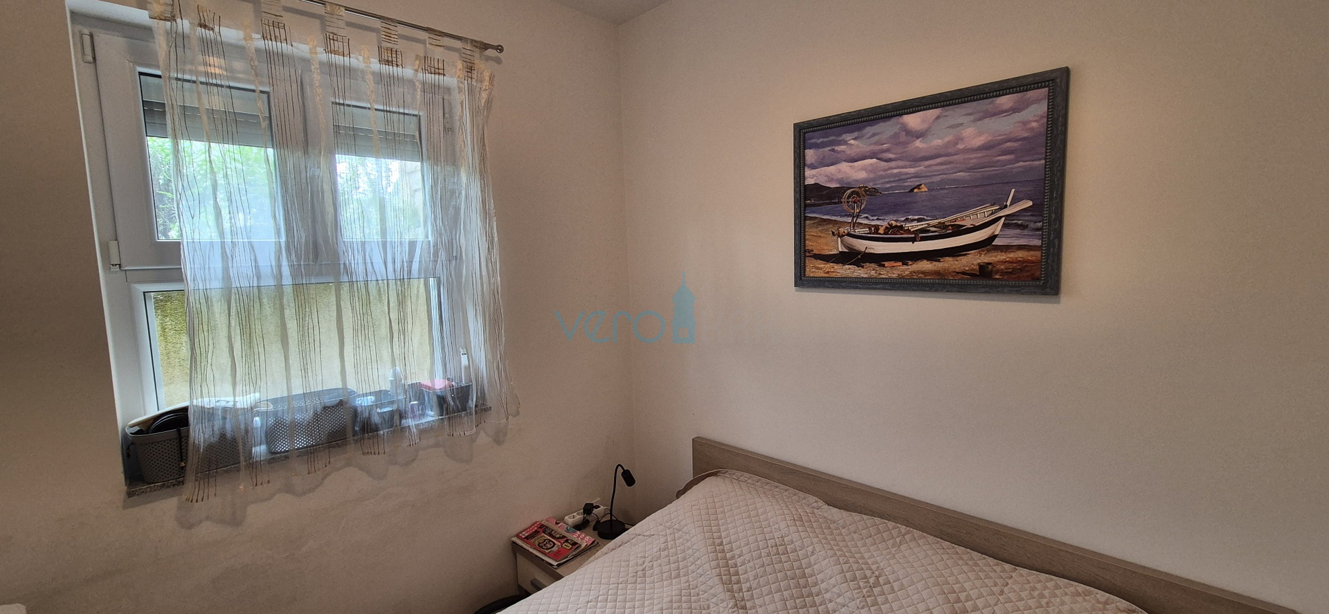 Grad Krk, dvosoban stan u prizemlju, okućnica 103 m2, prodaja