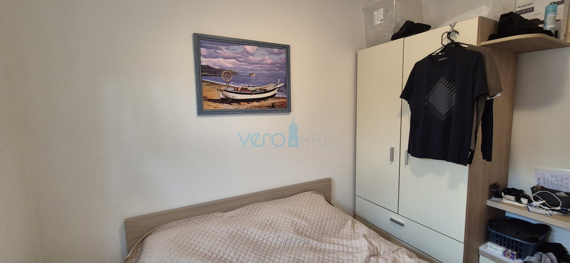 Grad Krk, dvosoban stan u prizemlju, okućnica 103 m2, prodaja