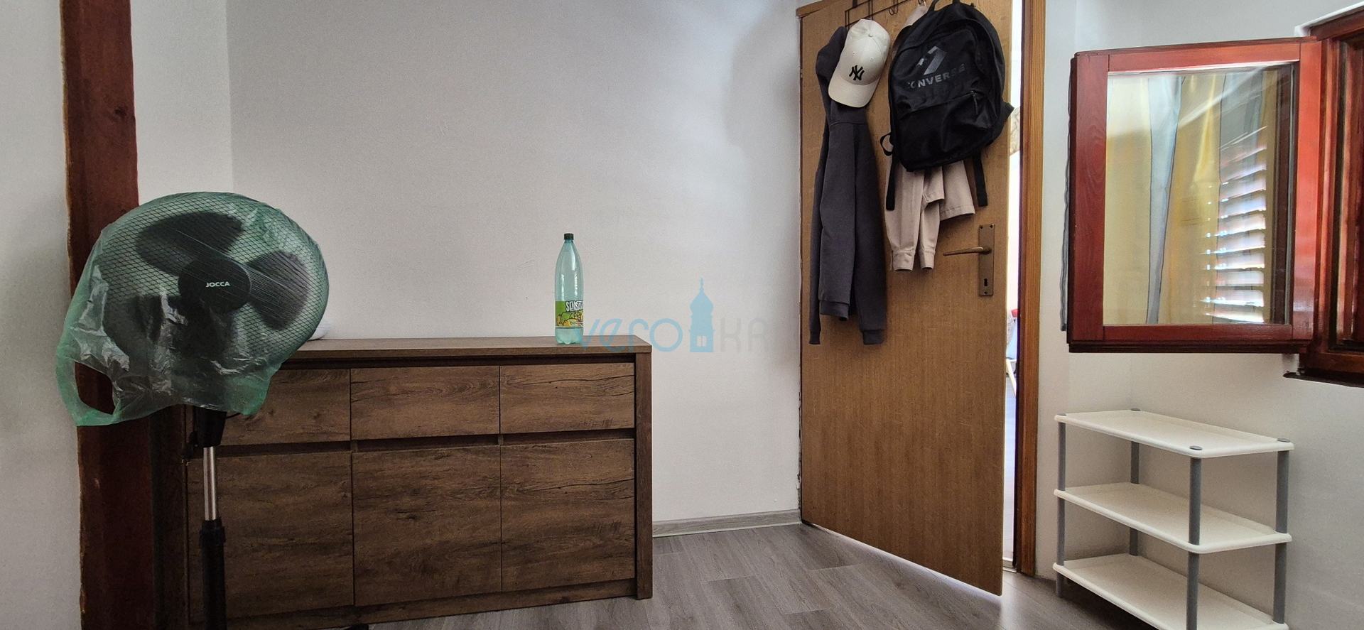 Crikvenica, Zentrum - 62 m2, 2 Zimmer/Wohnzimmer, zweite Reihe zum Meer, Verkauf