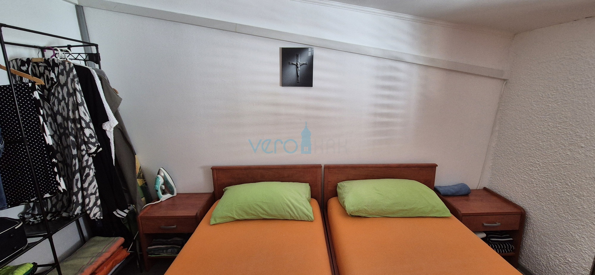 Crikvenica, Zentrum - 62 m2, 2 Zimmer/Wohnzimmer, zweite Reihe zum Meer, Verkauf