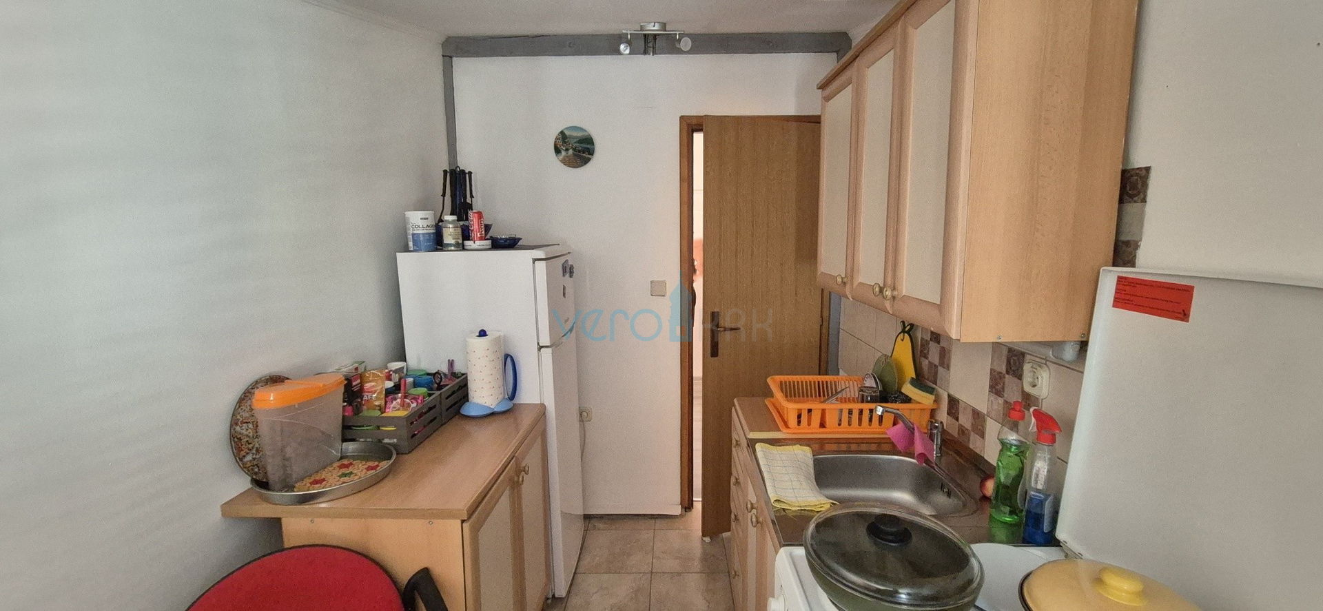 Crikvenica, Zentrum - 62 m2, 2 Zimmer/Wohnzimmer, zweite Reihe zum Meer, Verkauf