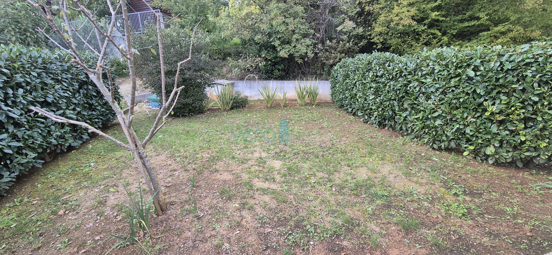 Bucht Soline, Insel Krk, Zweizimmerwohnung, Erdgeschoss, großer Garten, Verkauf