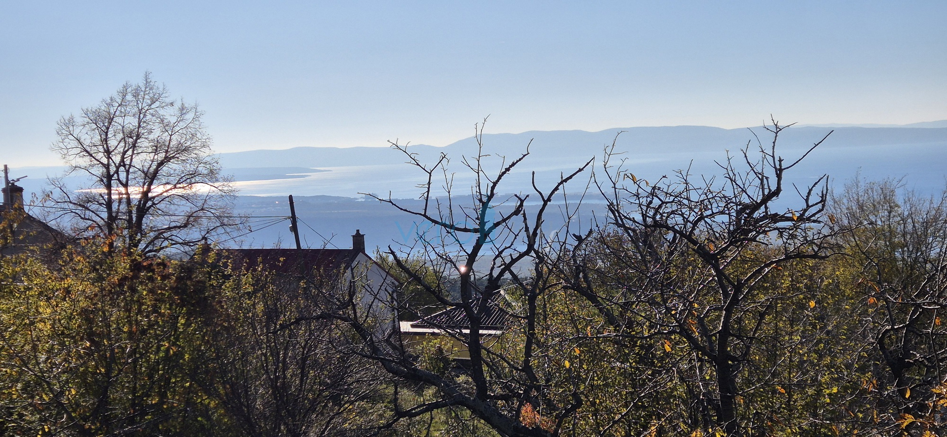 Bakar, Hreljin - dvojna kamena kuća, pogled na more, okućnica 821 m2 + građevinski teren 876 m2, prodaja