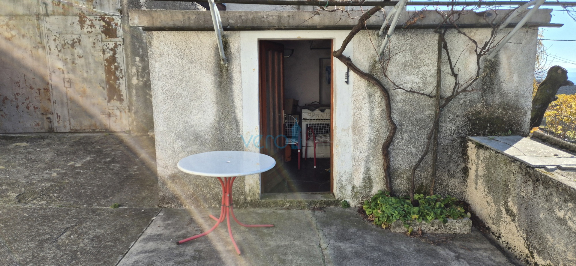 Bakar, Hreljin, dvojna kamena kuća, pogled na more, okućnica, prodaja