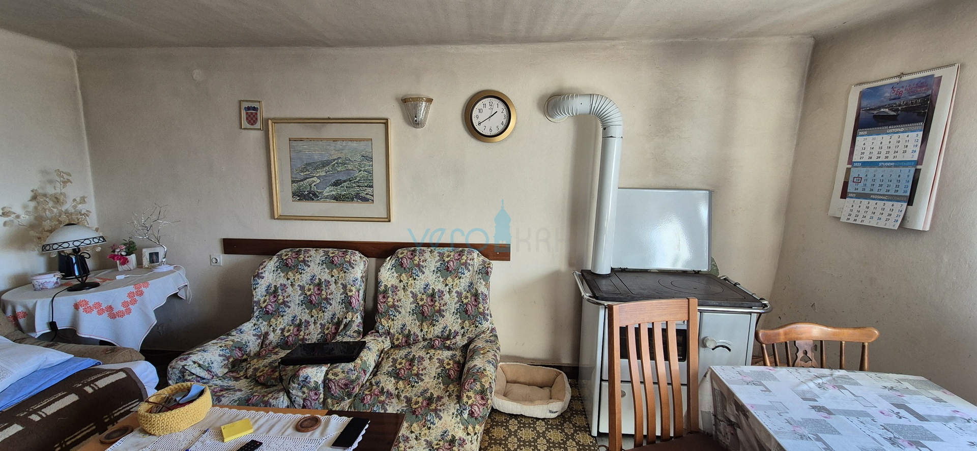 Bakar, Hreljin - dvojna kamena kuća, pogled na more, okućnica 821 m2 + građevinski teren 876 m2, prodaja