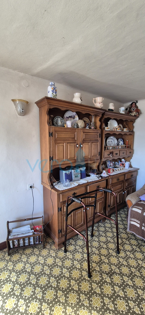 Bakar, Hreljin - dvojna kamena kuća, pogled na more, okućnica 821 m2 + građevinski teren 876 m2, prodaja