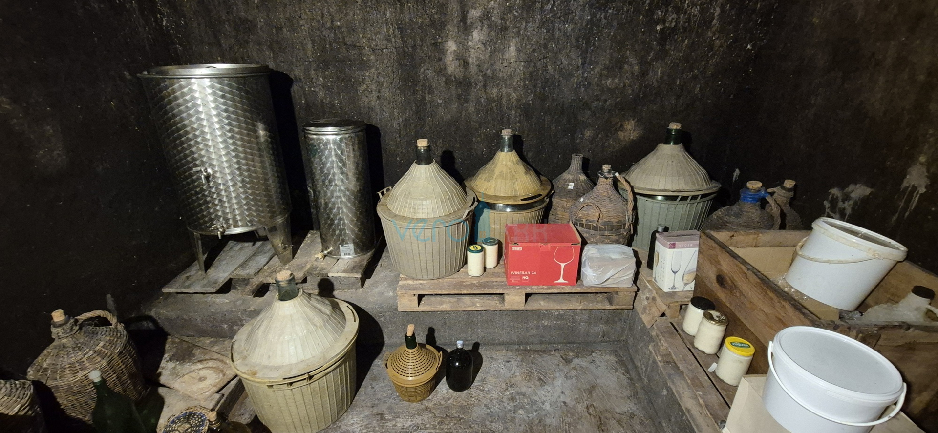 Bakar, Hreljin - dvojna kamena kuća, pogled na more, okućnica 821 m2 + građevinski teren 876 m2, prodaja