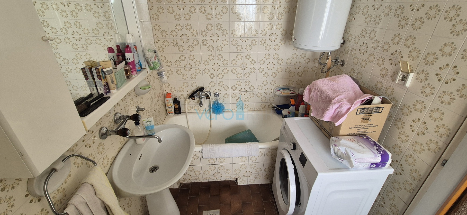 Bakar, Hreljin - dvojna kamena kuća, pogled na more, okućnica 821 m2 + građevinski teren 876 m2, prodaja