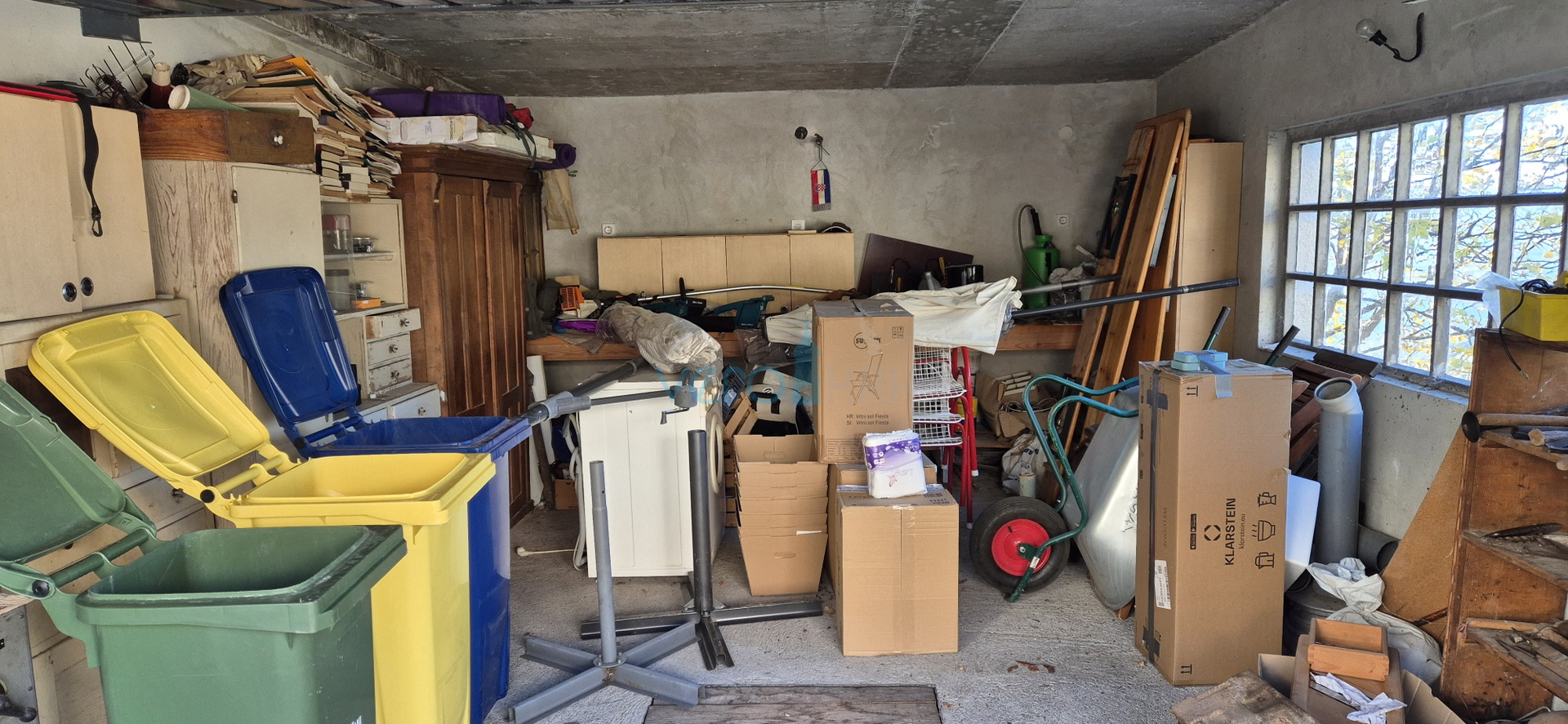 Bakar, Hreljin - dvojna kamena kuća, pogled na more, okućnica 821 m2 + građevinski teren 876 m2, prodaja