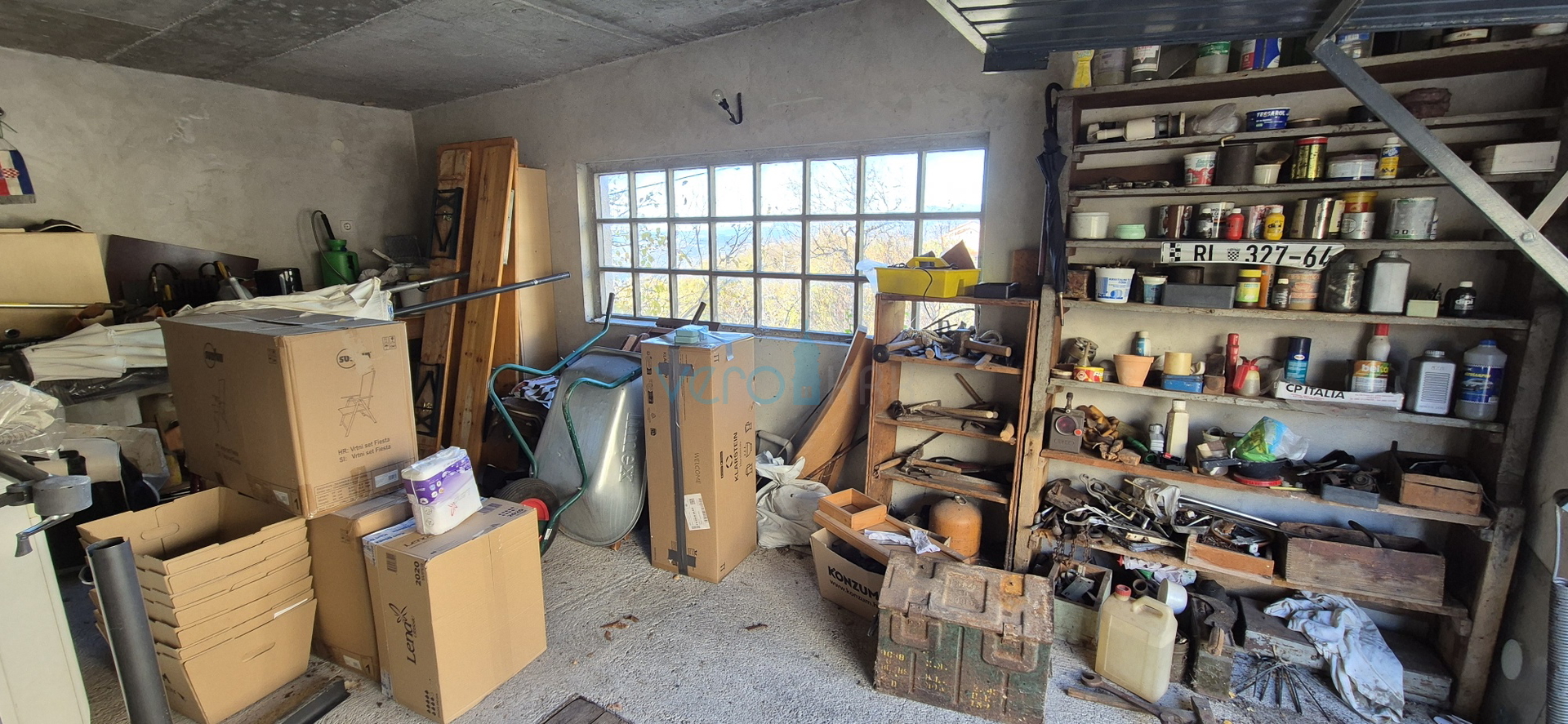 Bakar, Hreljin - dvojna kamena kuća, pogled na more, okućnica 821 m2 + građevinski teren 876 m2, prodaja