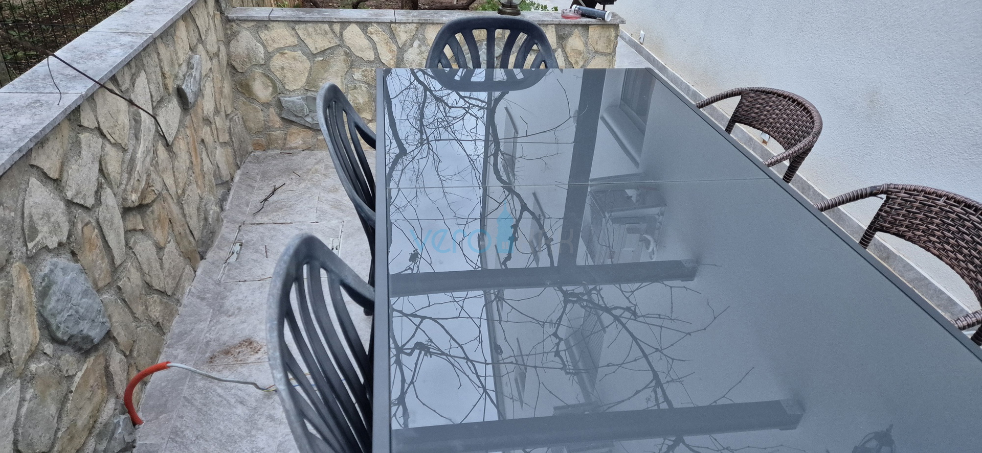 Šilo, otok Krk, dvosoban stan u prizemlju, okućnica, prodaja