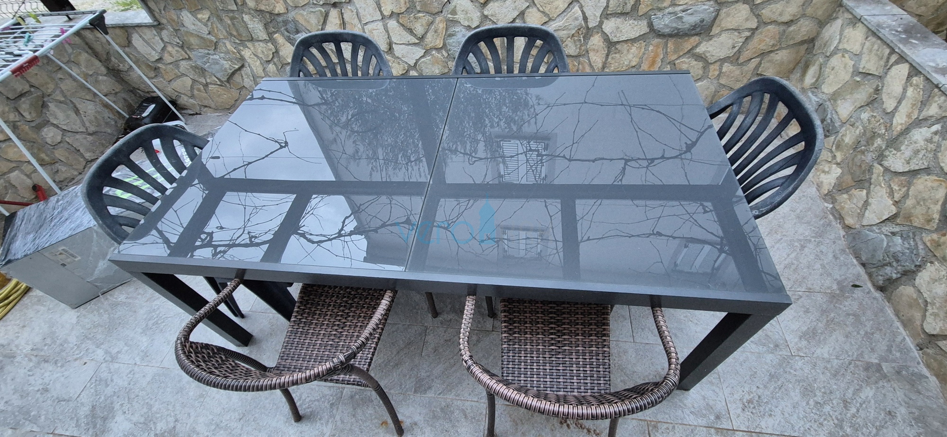 Šilo, Insel Krk, Erdgeschosswohnung mit zwei Zimmern, Garten, Verkauf