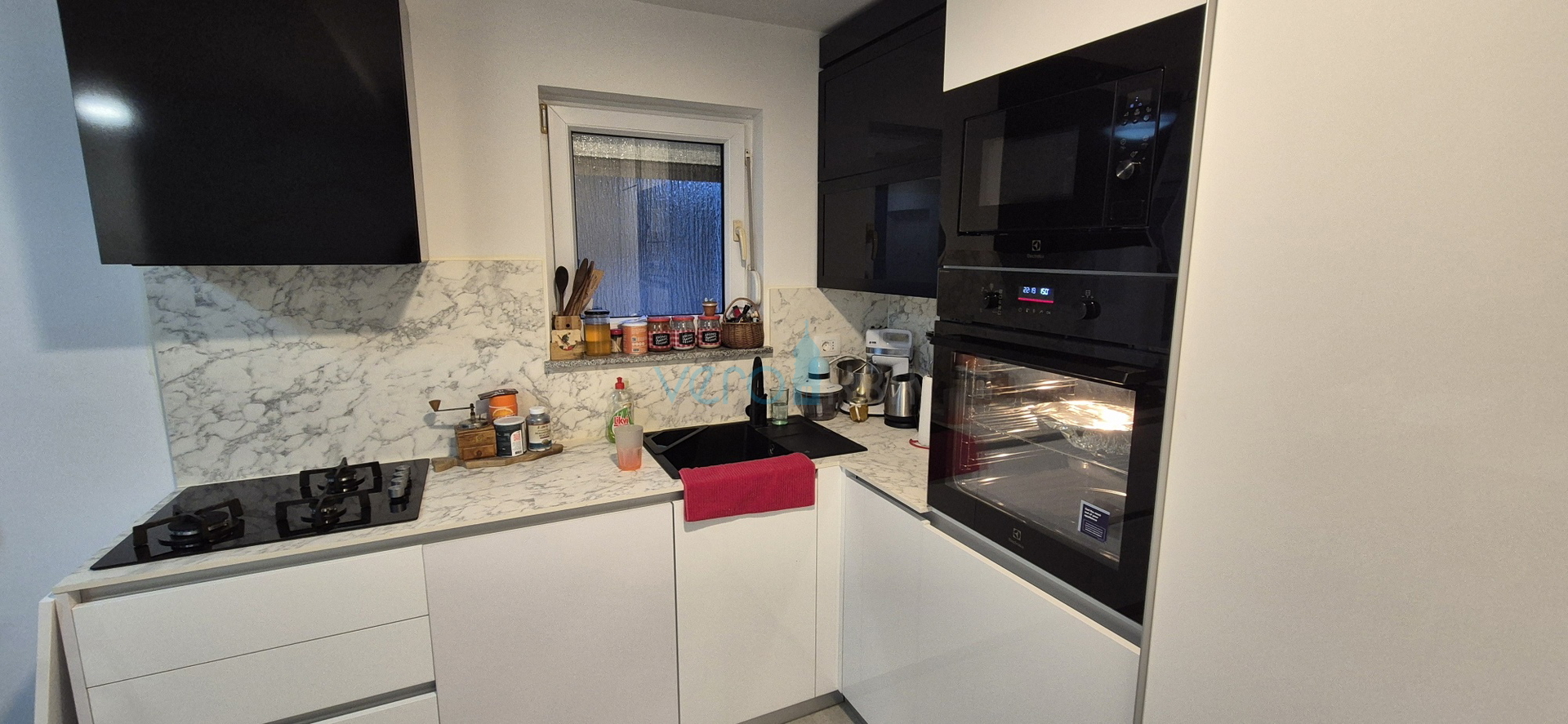 Šilo, Insel Krk, Erdgeschosswohnung mit zwei Zimmern, Garten, Verkauf